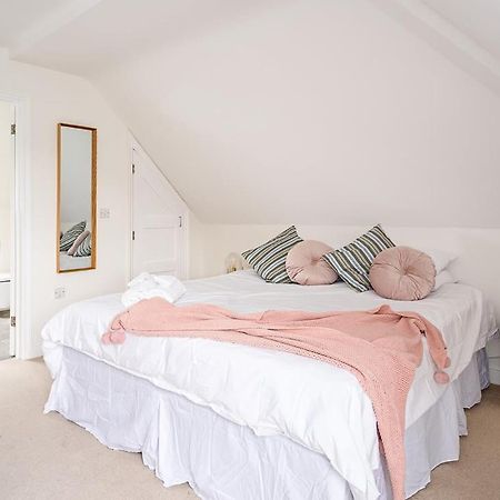 Spacious 2 Bedroom House With Stunning Views Bath Extérieur photo