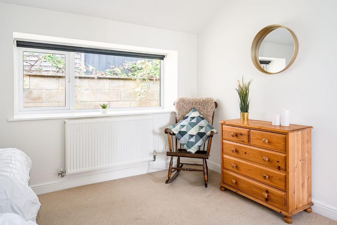 Spacious 2 Bedroom House With Stunning Views Bath Extérieur photo